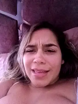 LaurenWelly  online show from 16, 1, 2025