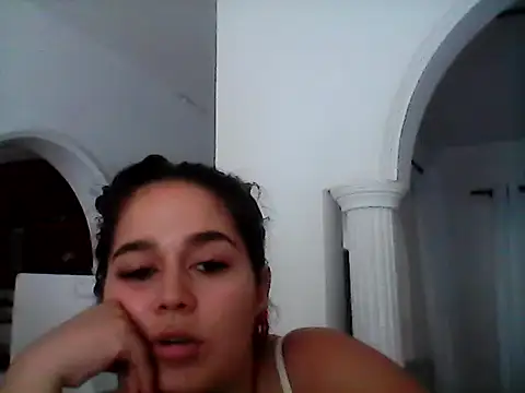 LaurenWelly  online show from 30, 1, 2025
