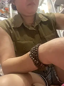 Snapshot of Cesywet chatting on 13, 2, 2025 Cesywet online show from 13, 2, 2025