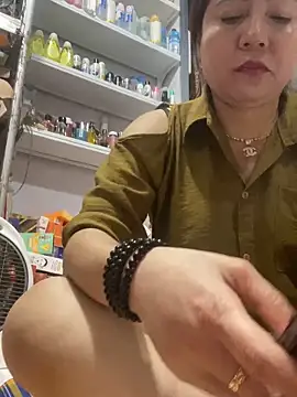 Snapshot of Cesywet chatting on 4, 3, 2025 Cesywet online show from 4, 3, 2025