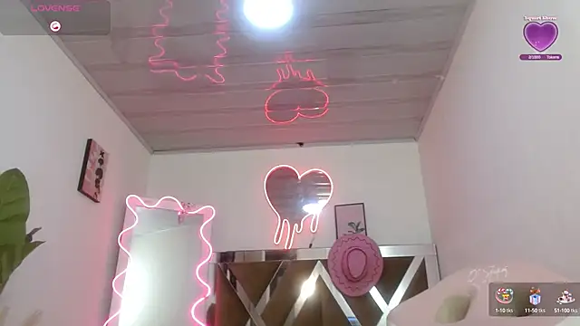 Snapshot of Anastaciia_tay chatting on 6, 2, 2025 Anastaciia tay online show from 6, 2, 2025