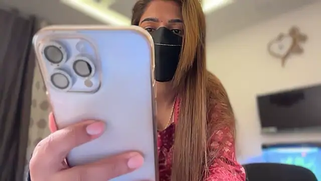 Snapshot of Hotty-Sana chatting on 4, 2, 2026 Hotty-Sana online show from 4, 2, 2026