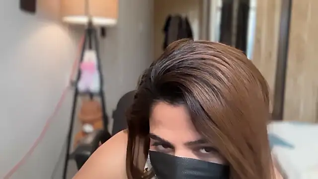 Snapshot of Hotty-Sana chatting on 15, 4, 2026 Hotty-Sana online show from 15, 4, 2026