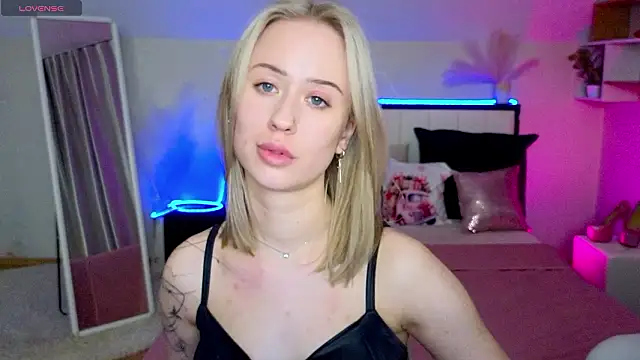 Snapshot of SashaBrooks chatting on 19, 1, 2026 SashaBrooks online show from 19, 1, 2026