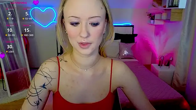 Snapshot of SashaBrooks chatting on 3, 3, 2026 SashaBrooks online show from 3, 3, 2026