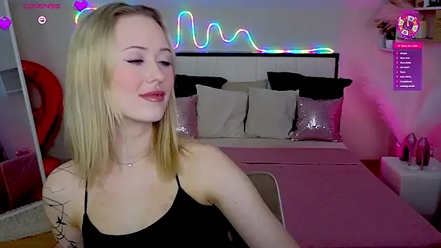 SashaBrooks online show from 9, 3, 2026