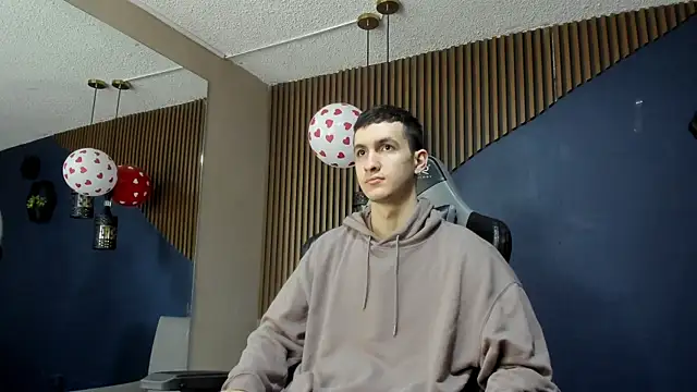 JacksonOlsenn online show from 17, 2, 2025