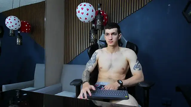 JacksonOlsenn online show from 17, 2, 2025