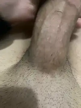 Snapshot of alex-riadh chatting on 11, 1, 2025 alex-riadh online show from 11, 1, 2025