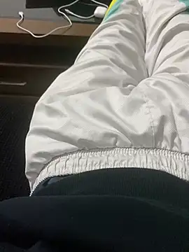 Snapshot of alex-riadh chatting on 12, 1, 2025 alex-riadh online show from 12, 1, 2025