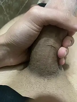 Snapshot of alex-riadh chatting on 15, 1, 2025 alex-riadh online show from 15, 1, 2025