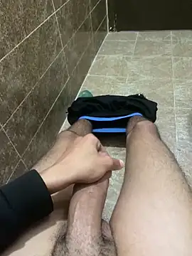 Snapshot of alex-riadh chatting on 6, 2, 2025 alex-riadh online show from 6, 2, 2025