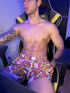 Zack whiter online show from 10, 12, 2024