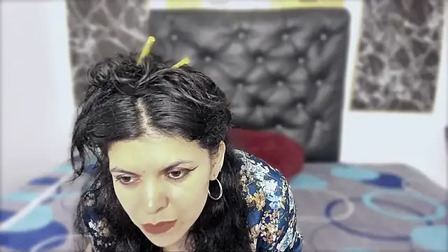 Snapshot of scarlett_w0lf chatting on 7, 11, 2025 scarlett w0lf online show from 7, 11, 2025