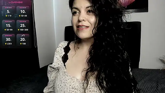 Snapshot of scarlett_w0lf chatting on 14, 6, 2026 scarlett w0lf online show from 14, 6, 2026
