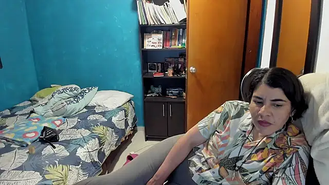 peanut tangerine online show from 8, 10, 2025