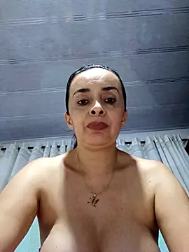 Samantha Sullivan  online show from 22, 10, 2025