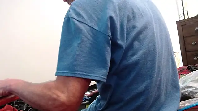 overaveragefreak4you online show from 7, 3, 2025