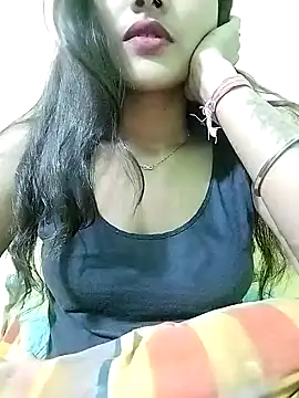 MISSQUEEN48 online show from 7, 1, 2025