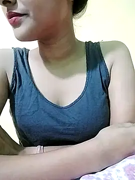 MISSQUEEN48 online show from 22, 3, 2025