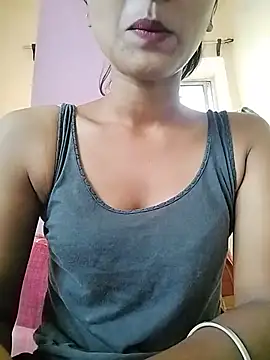 Snapshot of MISSQUEEN48 chatting on 7, 7, 2026 MISSQUEEN48 online show from 7, 7, 2026