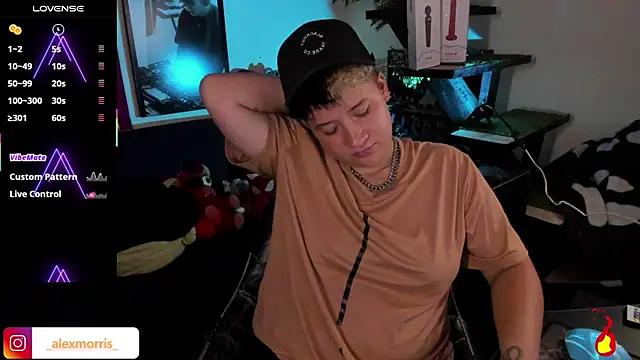 Snapshot of _AlexMorris chatting on 25, 11, 2025 AlexMorris online show from 25, 11, 2025