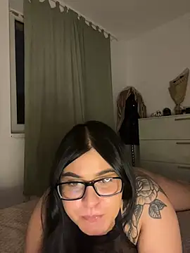 Snapshot of alexaandreea99 chatting on 14, 12, 2024 alexaandreea99 online show from 14, 12, 2024