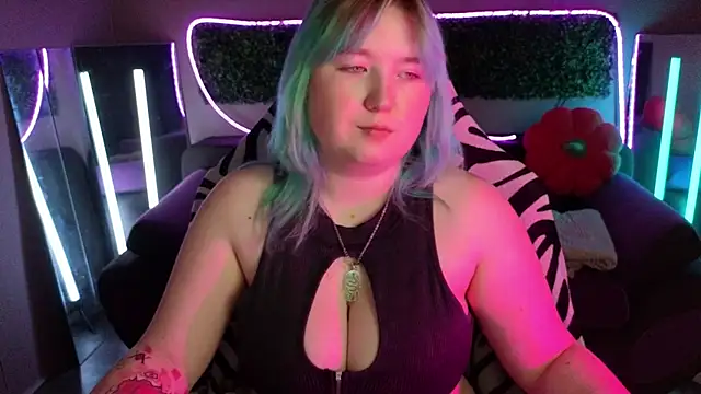 Snapshot of ChimberWol chatting on 13, 11, 2025 ChimberWol online show from 13, 11, 2025