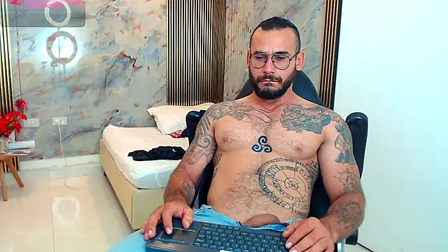 Snapshot of hanz_col chatting on 9, 2, 2025 hanz col online show from 9, 2, 2025
