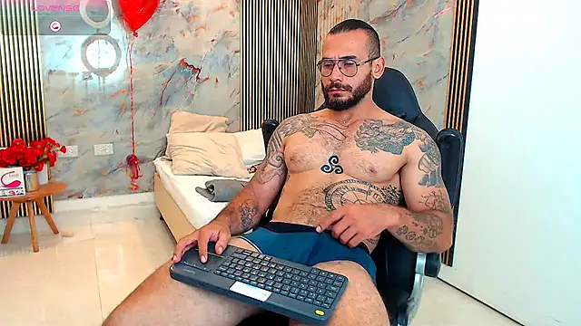 Snapshot of hanz_col chatting on 11, 2, 2025 hanz col online show from 11, 2, 2025