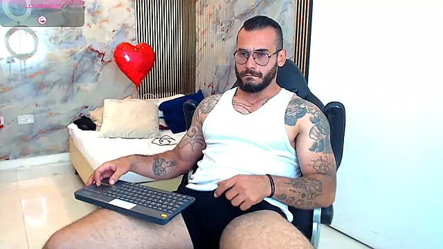 Snapshot of hanz_col chatting on 12, 2, 2025 hanz col online show from 12, 2, 2025