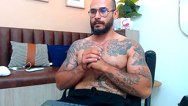 Snapshot of hanz_col chatting on 17, 3, 2025 hanz col online show from 17, 3, 2025