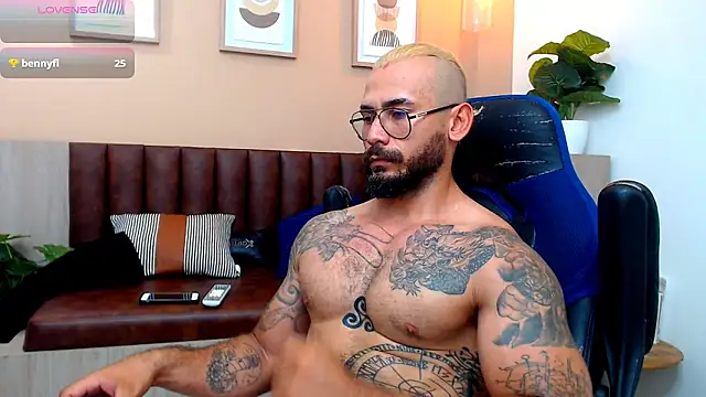 Snapshot of hanz_col chatting on 21, 3, 2025 hanz col online show from 21, 3, 2025