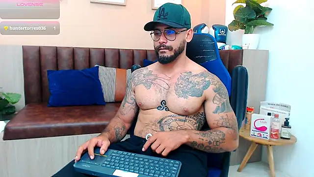 Snapshot of hanz_col chatting on 22, 3, 2025 hanz col online show from 22, 3, 2025