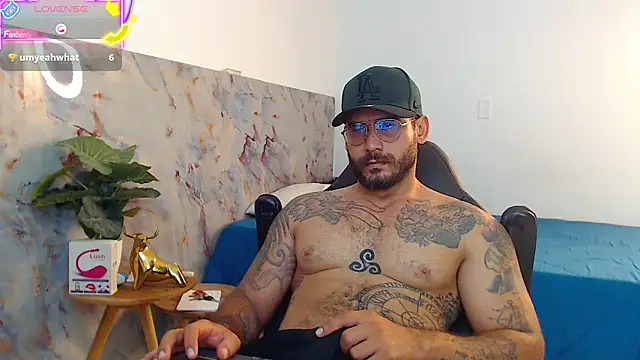 Snapshot of hanz_col chatting on 26, 9, 2025 hanz col online show from 26, 9, 2025