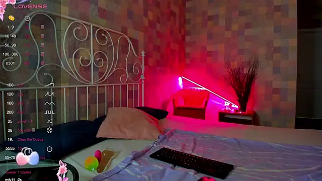 Snapshot of Kira_yoon chatting on 23, 2, 2025 Kira yoon online show from 23, 2, 2025