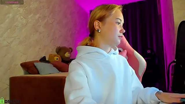 Snapshot of Kira_yoon chatting on 25, 9, 2025 Kira yoon online show from 25, 9, 2025