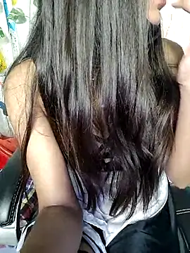 Reena Singh53 online show from 20, 3, 2025