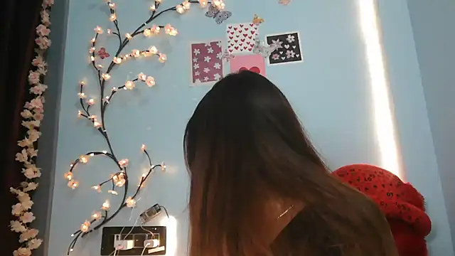 Reena Singh53 online show from 13, 1, 2026