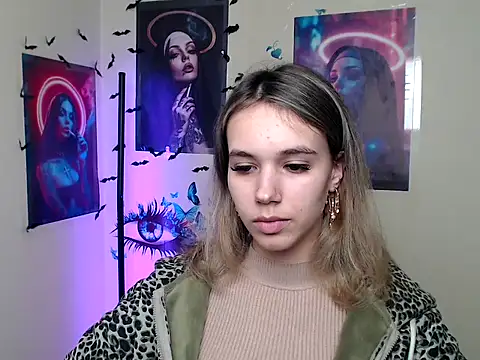 Snapshot of _StAcY chatting on 8, 10, 2025 StAcY online show from 8, 10, 2025