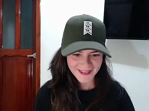 Snapshot of Hanny_24 chatting on 19, 7, 2026 Hanny 24 online show from 19, 7, 2026