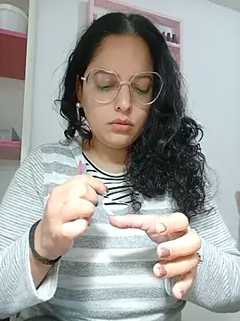 Snapshot of babyluna939 chatting on 14, 5, 2026 babyluna939 online show from 14, 5, 2026
