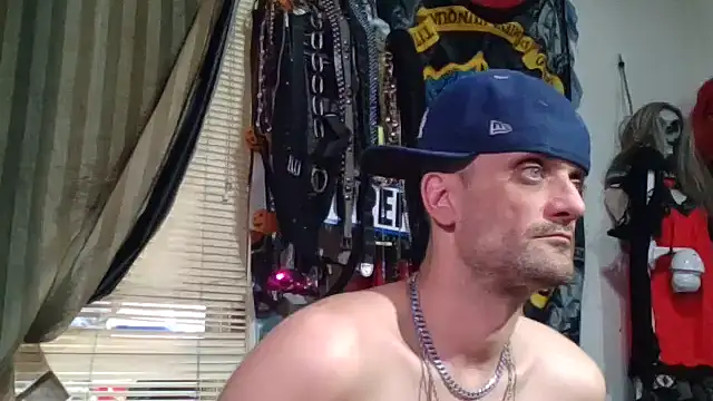 Snapshot of slinginbigD chatting on 1, 3, 2026 slinginbigD online show from 1, 3, 2026