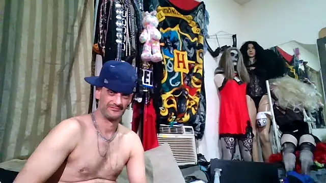 Snapshot of slinginbigD chatting on 3, 3, 2026 slinginbigD online show from 3, 3, 2026