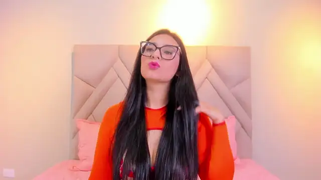 Isis Osman online show from 12, 3, 2026