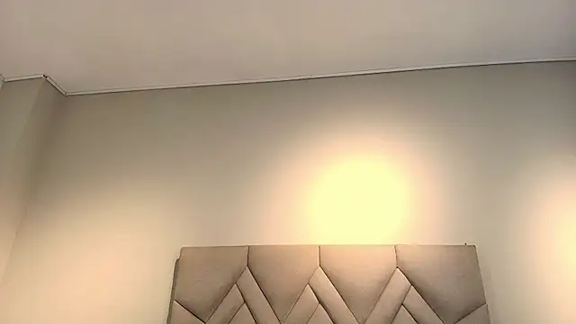 Isis Osman online show from 26, 3, 2026