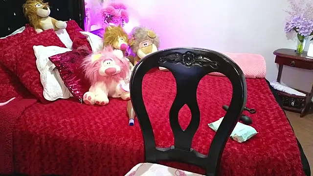 scarletteowens online show from 4, 12, 2024