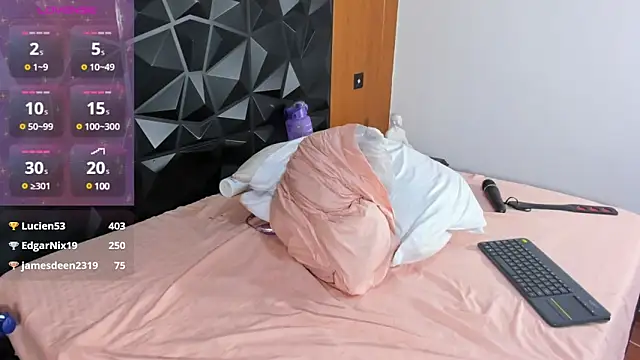 Wendy Marchall online show from 12, 2, 2025