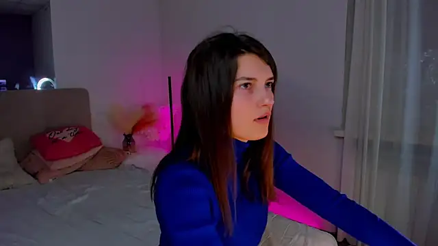 Laura Leee online show from 24, 2, 2025