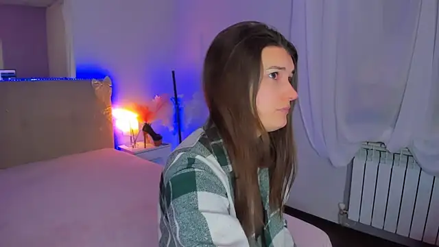 Laura Leee online show from 9, 2, 2026